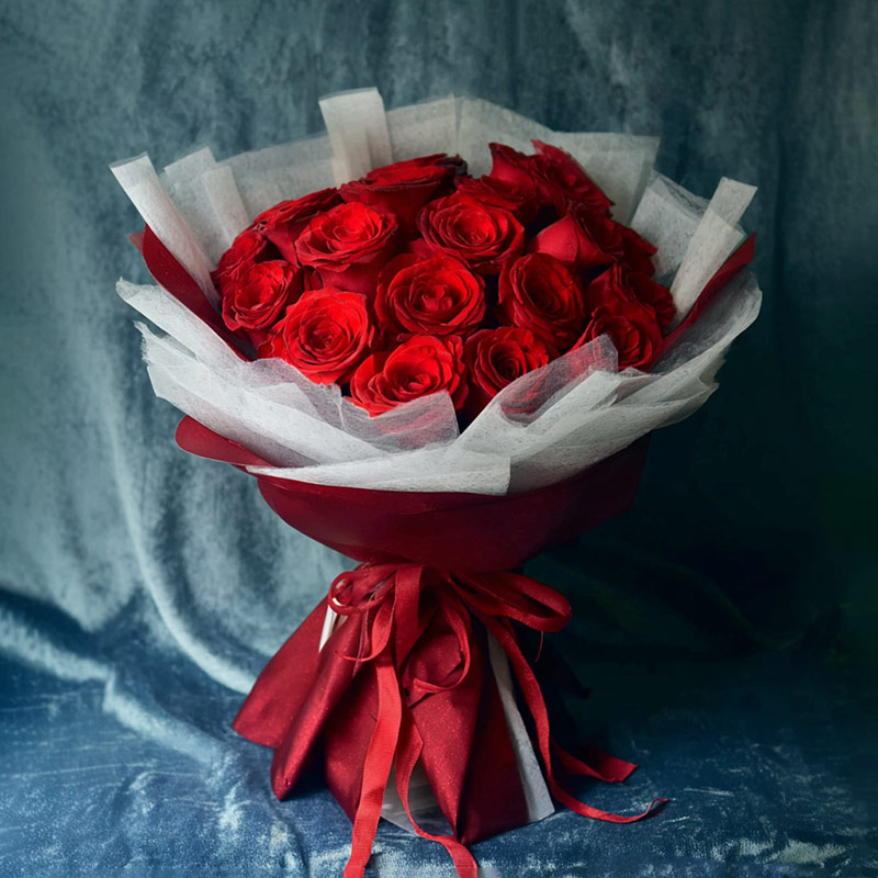 How to sell Asiatic lilies at Boat Quay Valentine's Day